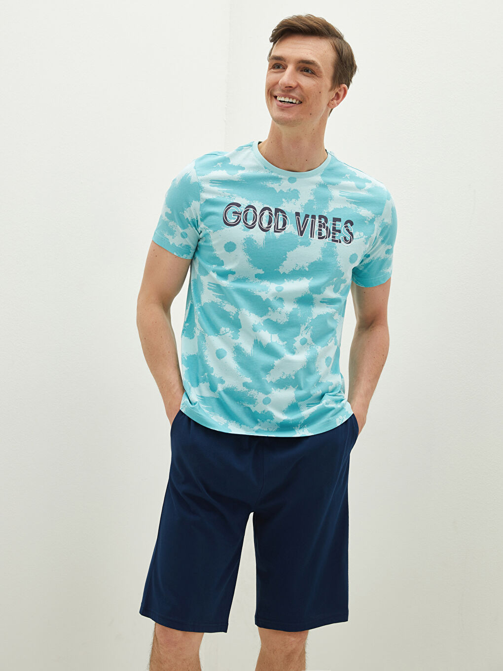 Turkuaz Standart Kalıp Erkek Şortlu Pijama Takımı-1