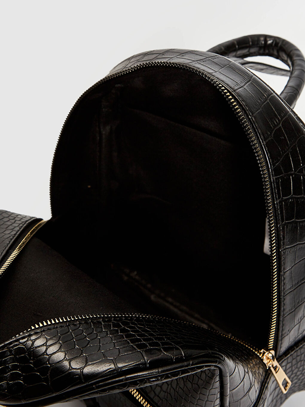 Siyah Kadın Deri Görünümlü Sırt Çantası-6