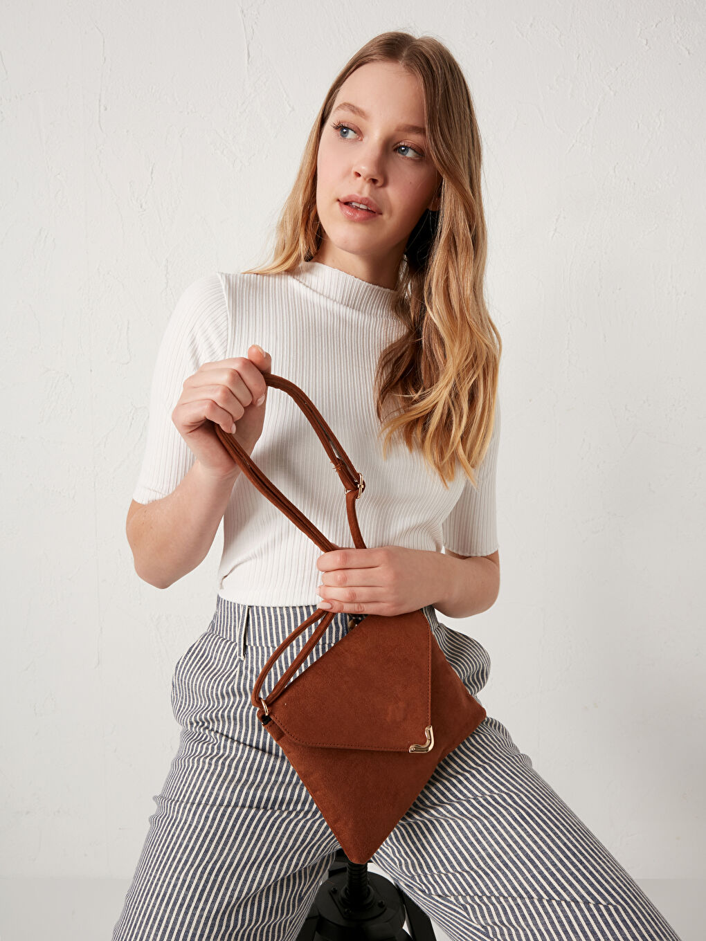 Kahverengi Kadın Süet Omuz Çantası-1