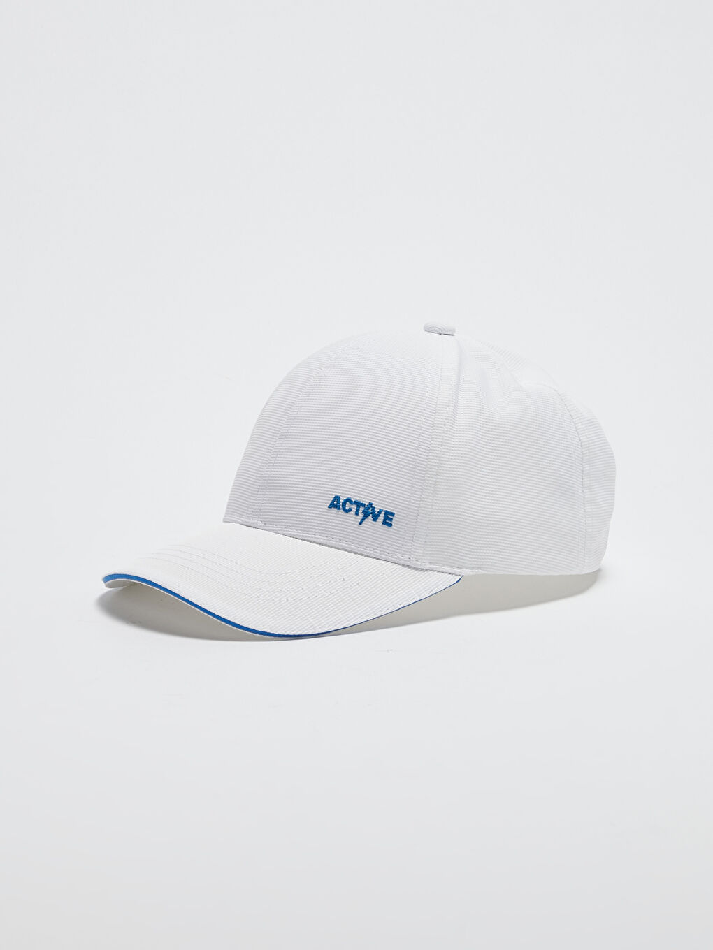 Ұл баланың кепкесі