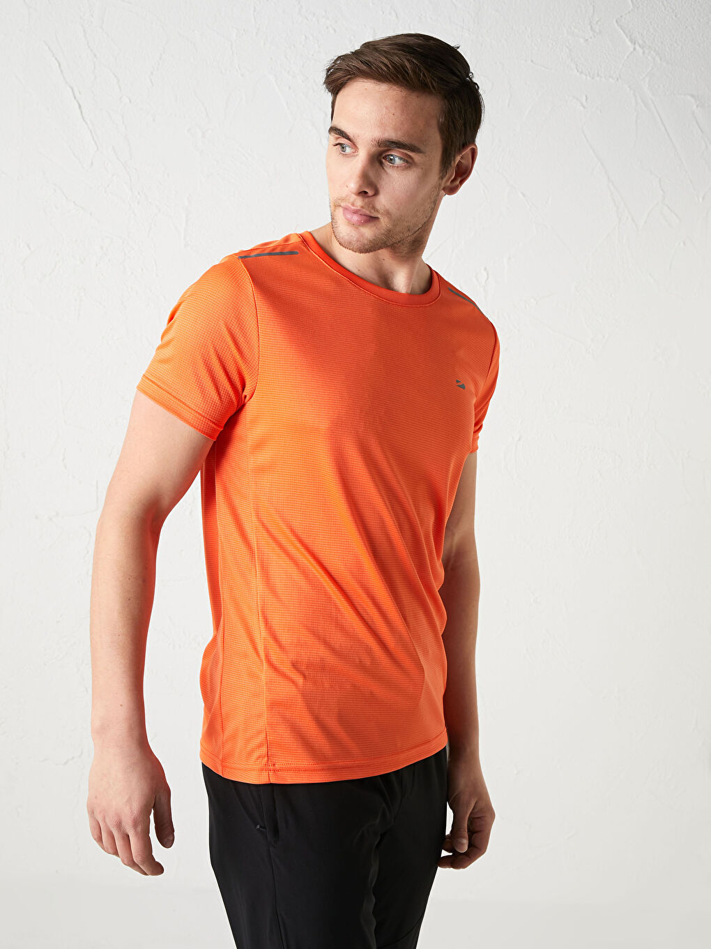 Turuncu Bisiklet Yaka Kısa Kollu Aktif Spor Erkek Tişört-4