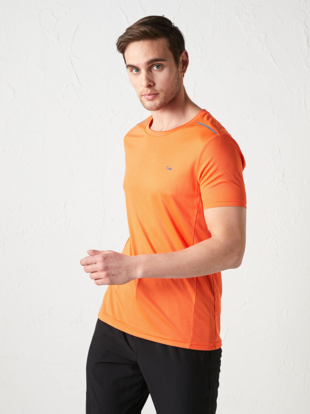 Turuncu Bisiklet Yaka Kısa Kollu Aktif Spor Erkek Tişört-1