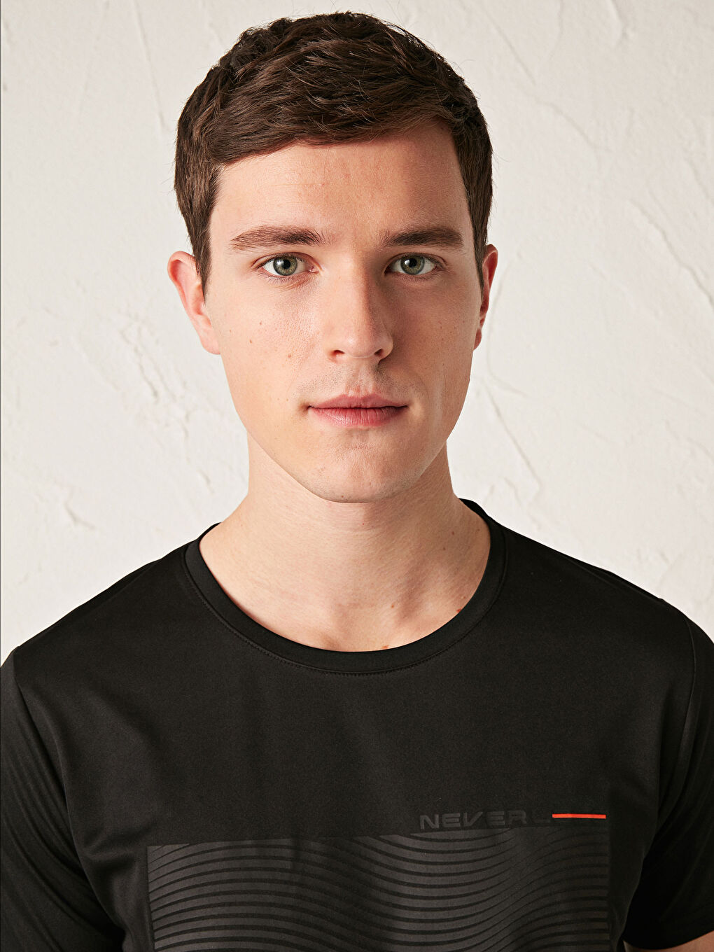 Siyah Bisiklet Yaka Kısa Kollu Baskılı Aktif Spor Erkek Tişört-1