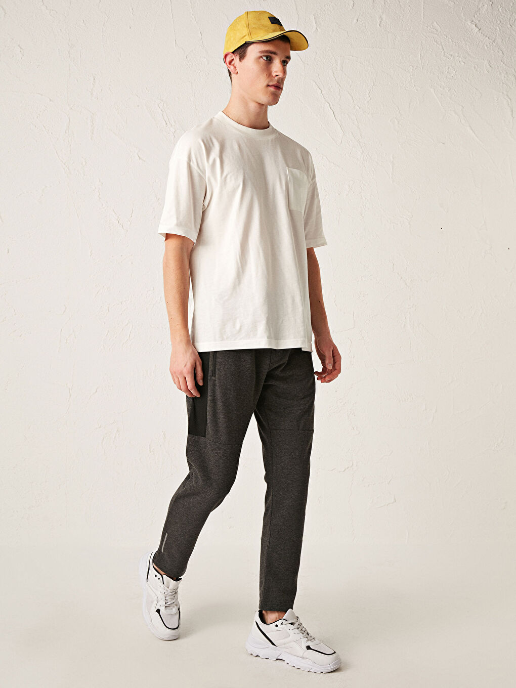 بنطلون رياضي عادي للرجال-4