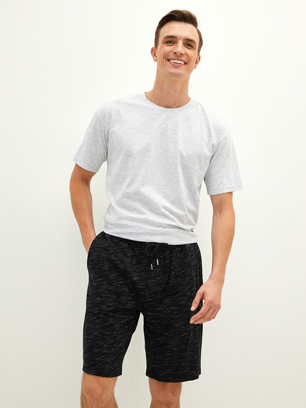 Siyah Standart Kalıp Erkek Roller Şort-2