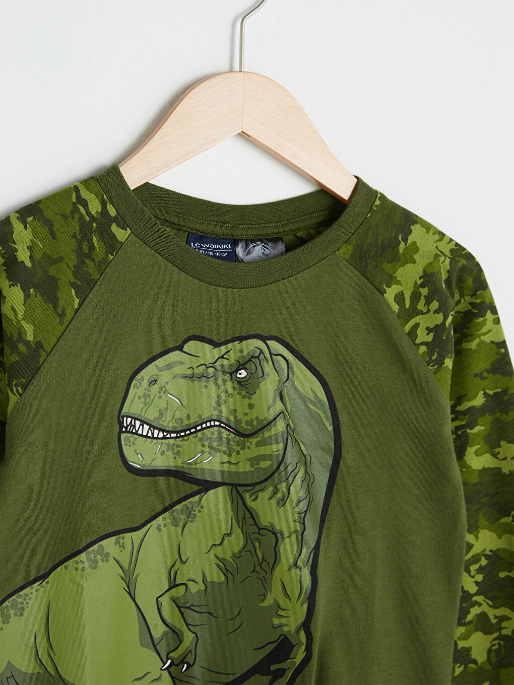 Crew Neck Jurassic World Printed Long Sleeve Boy T-Shirt-1