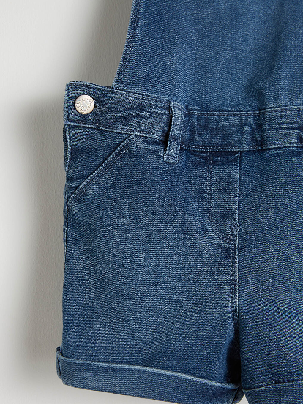 Salopette en jean pour bébé fille-2