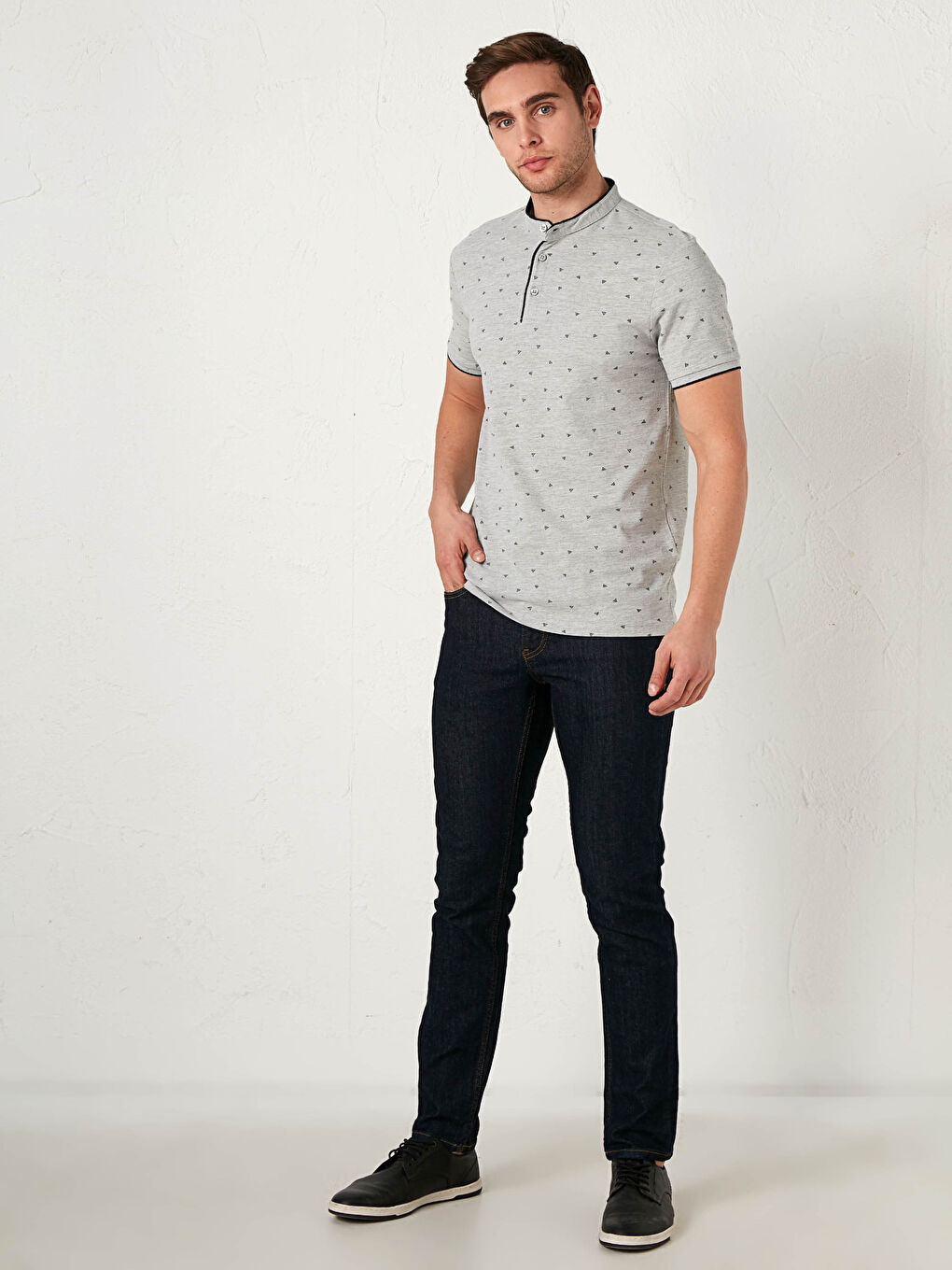 Gri Hakim Yaka Kısa Kollu Pike Tişört-3