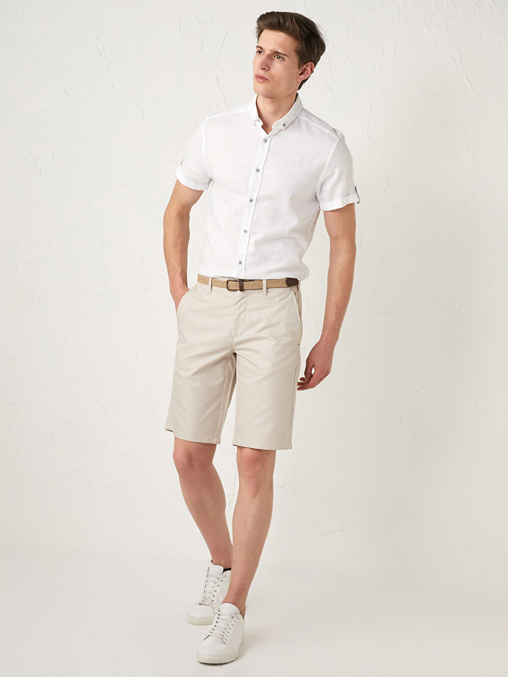 Bej Slim Fit Kemerli Erkek Şort-13