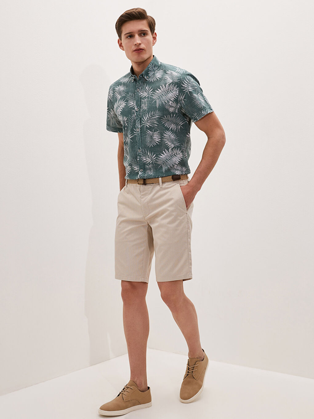 Bej Slim Fit Kemerli Erkek Şort-7