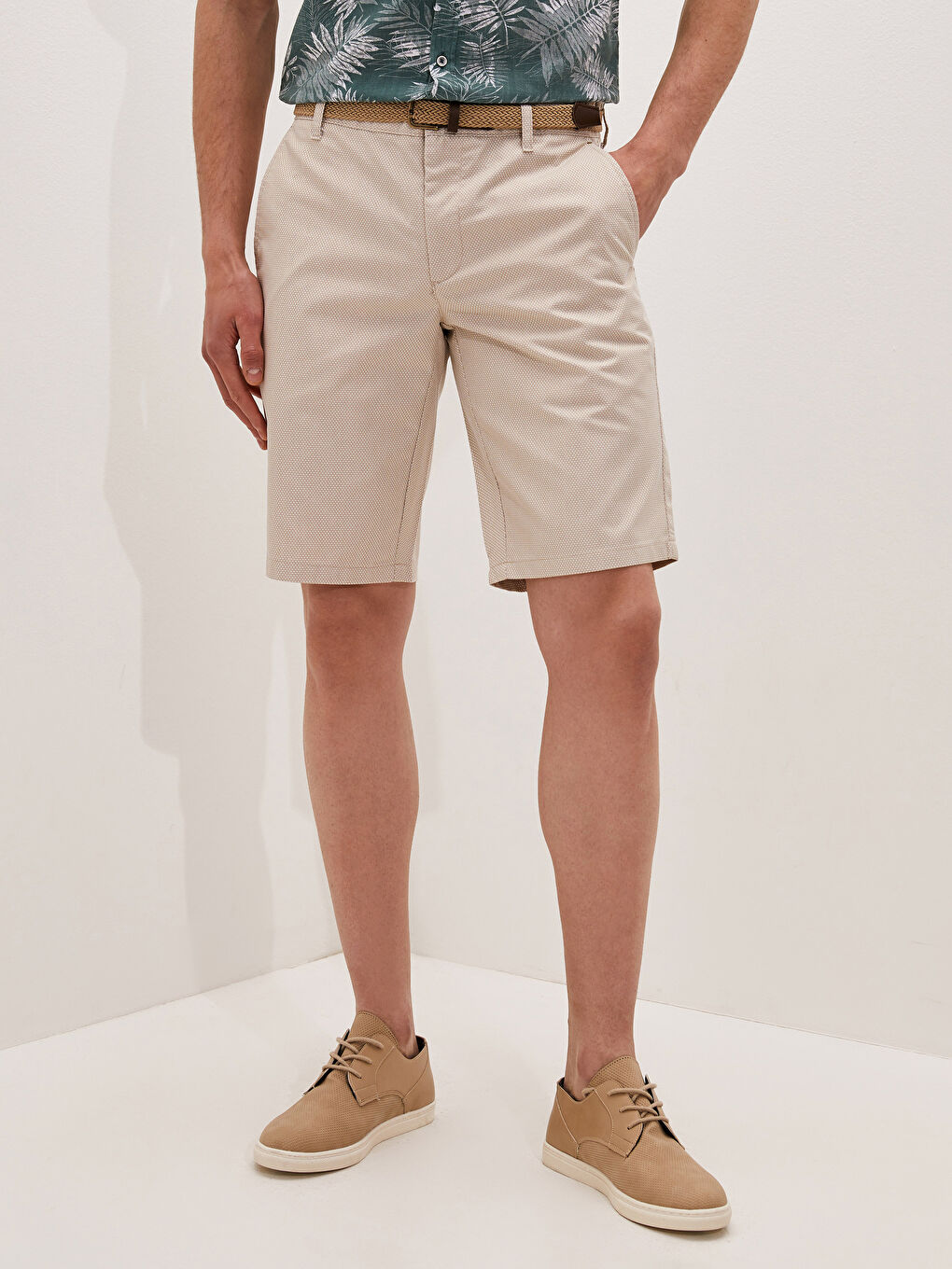 Bej Slim Fit Kemerli Erkek Şort-11
