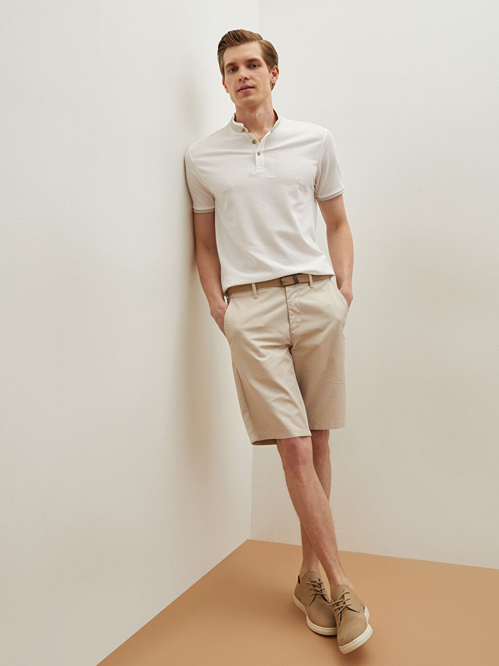 Bej Slim Fit Kemerli Erkek Şort-1