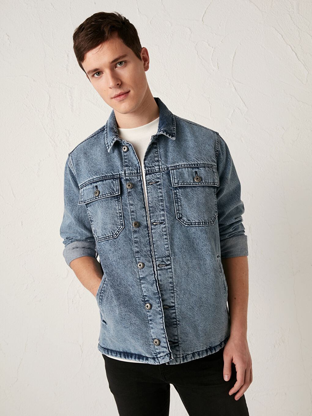 جاكيت جينز رجالي بقصة عادية-1