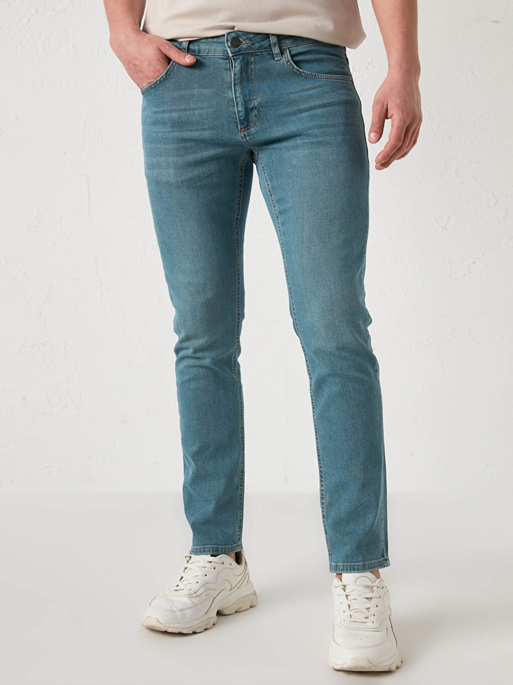 750 Slim Fit Men's Jeans-3