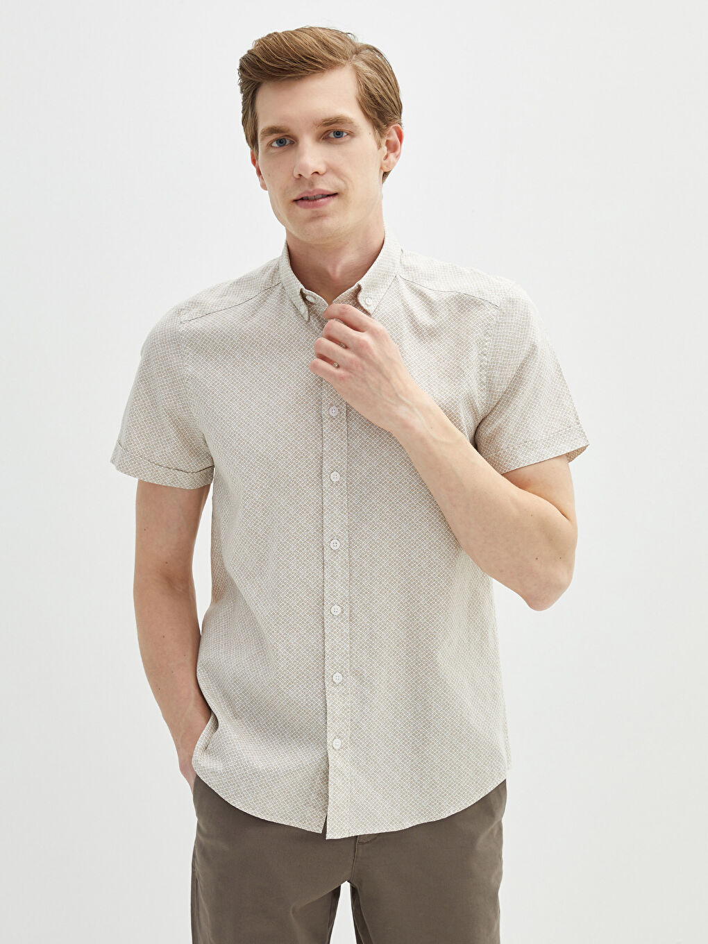 Slim Fit Short Sleeve Oxford Men Shirt-1
