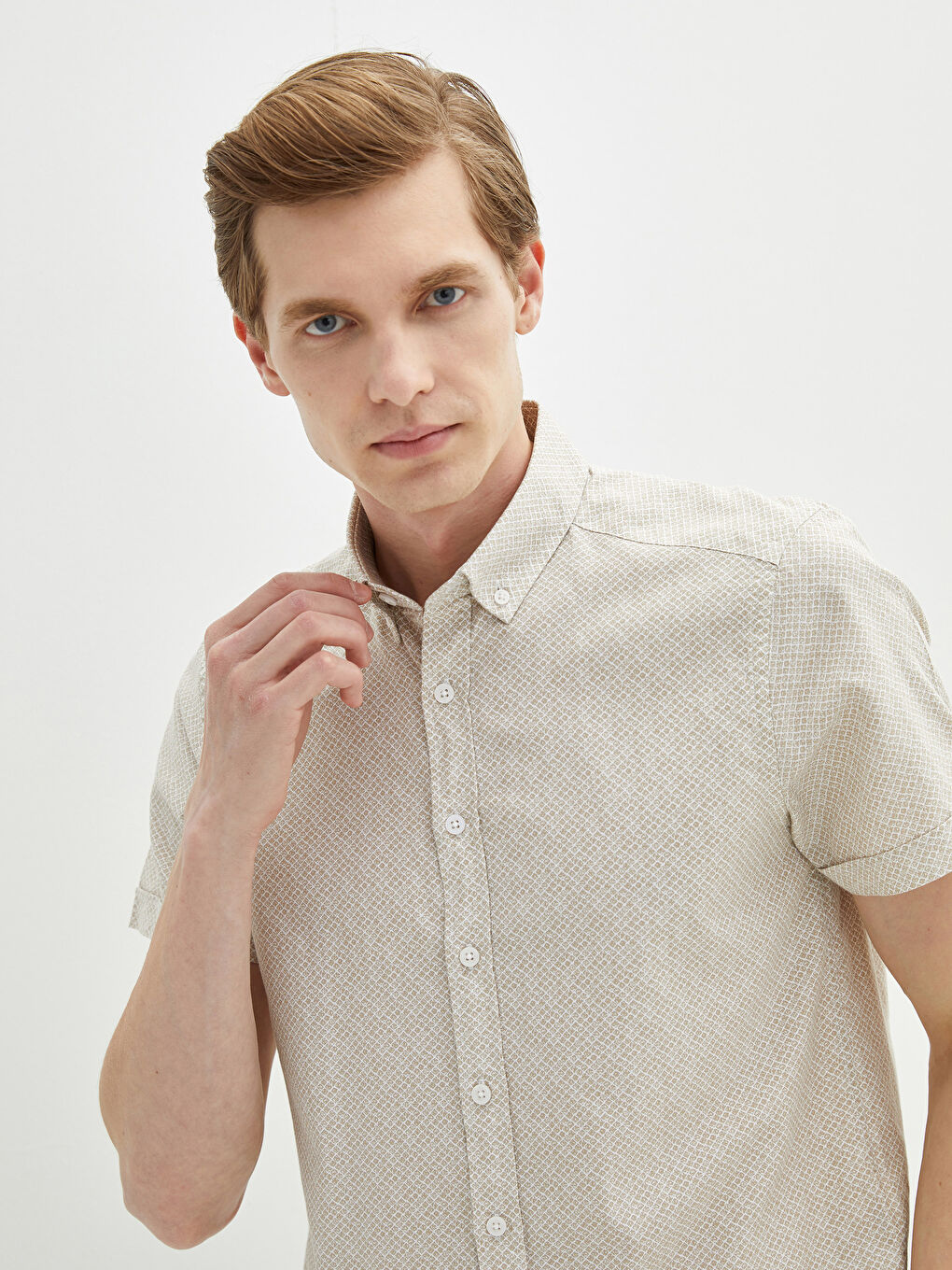 Slim Fit Short Sleeve Oxford Men Shirt-4