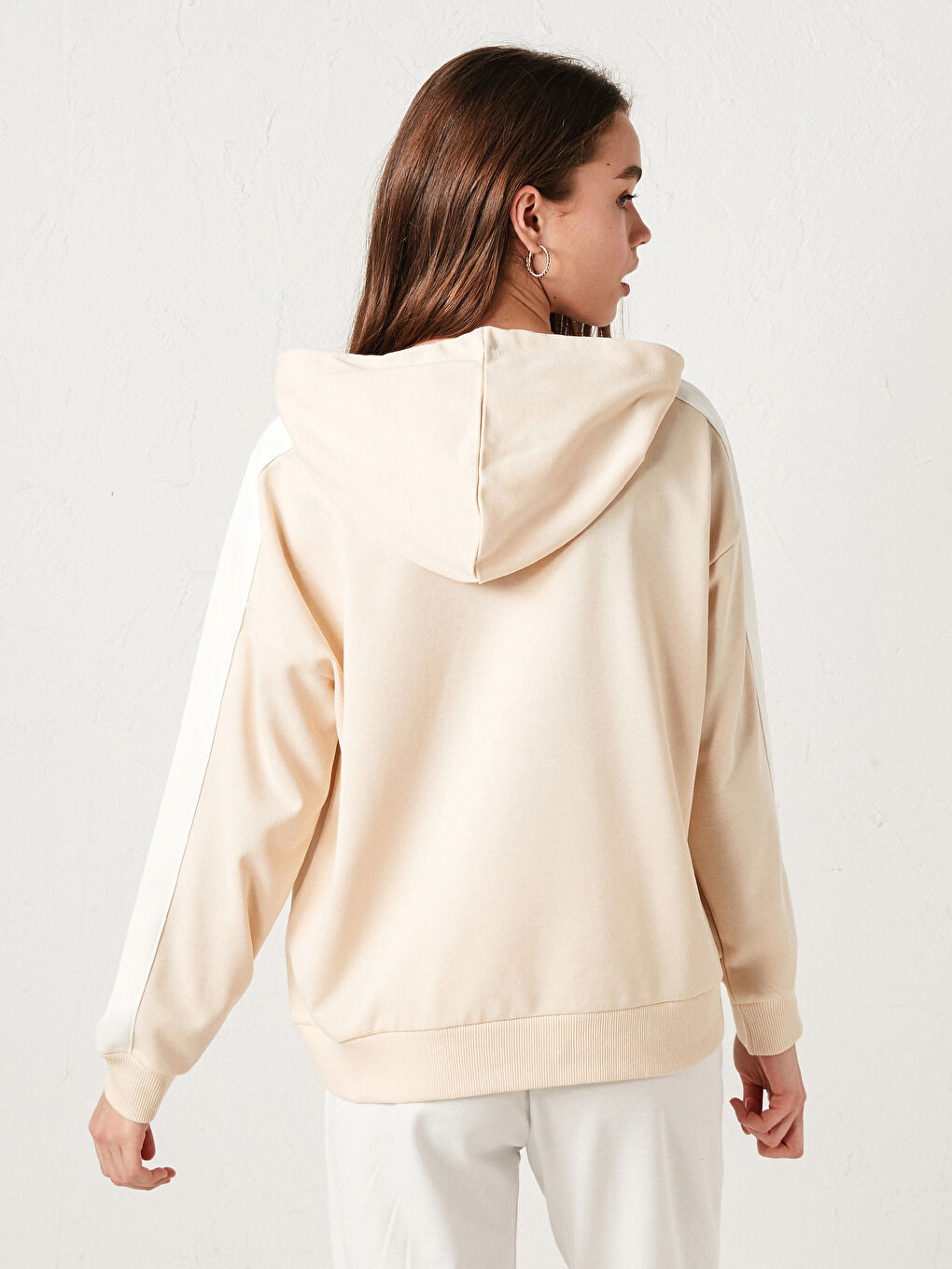 Bej Şerit Detaylı Uzun Kollu Kadın Hoodie-3