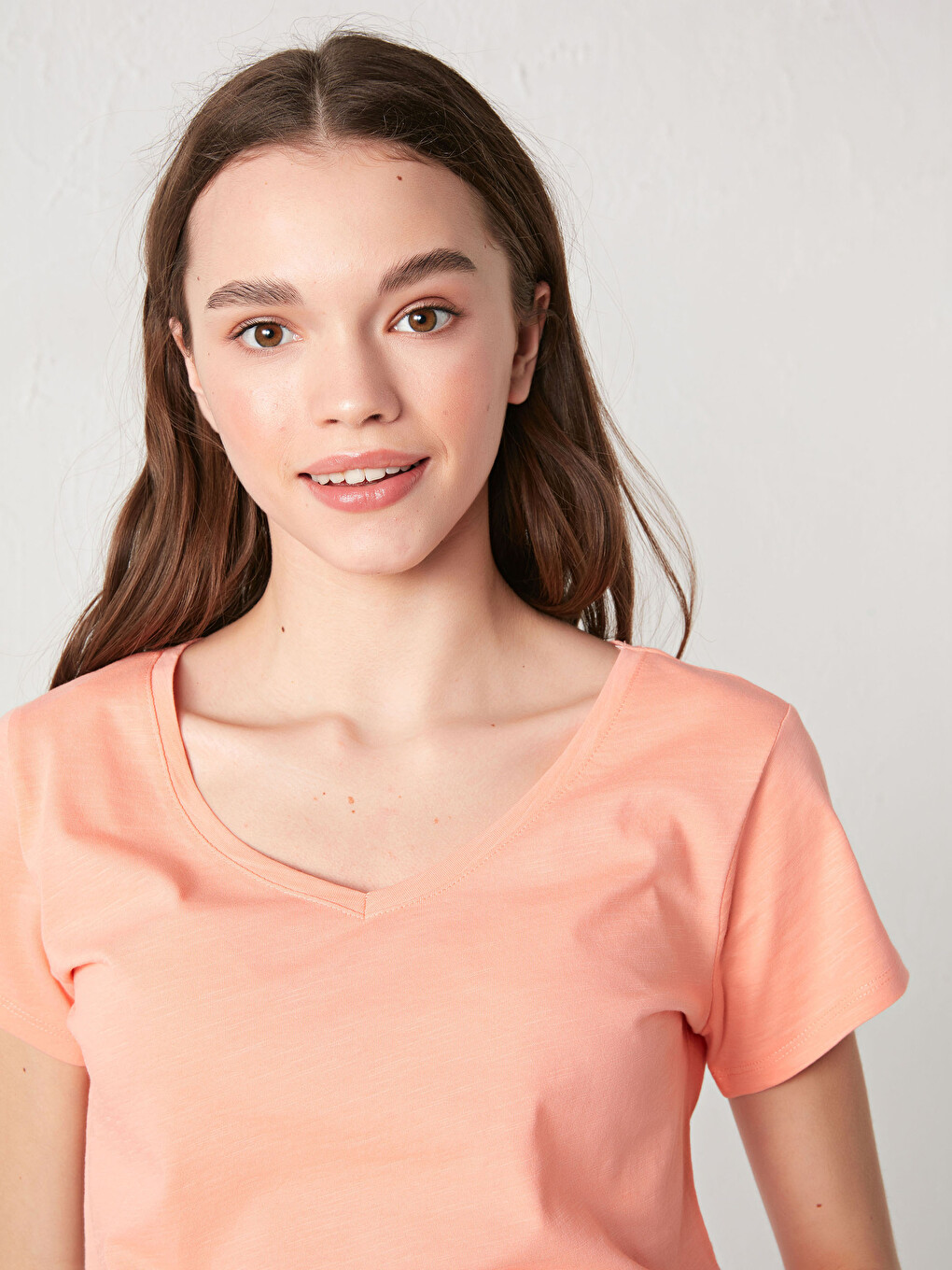 V Neck Straight Short Sleeve Cotton Women's T-shirt-3