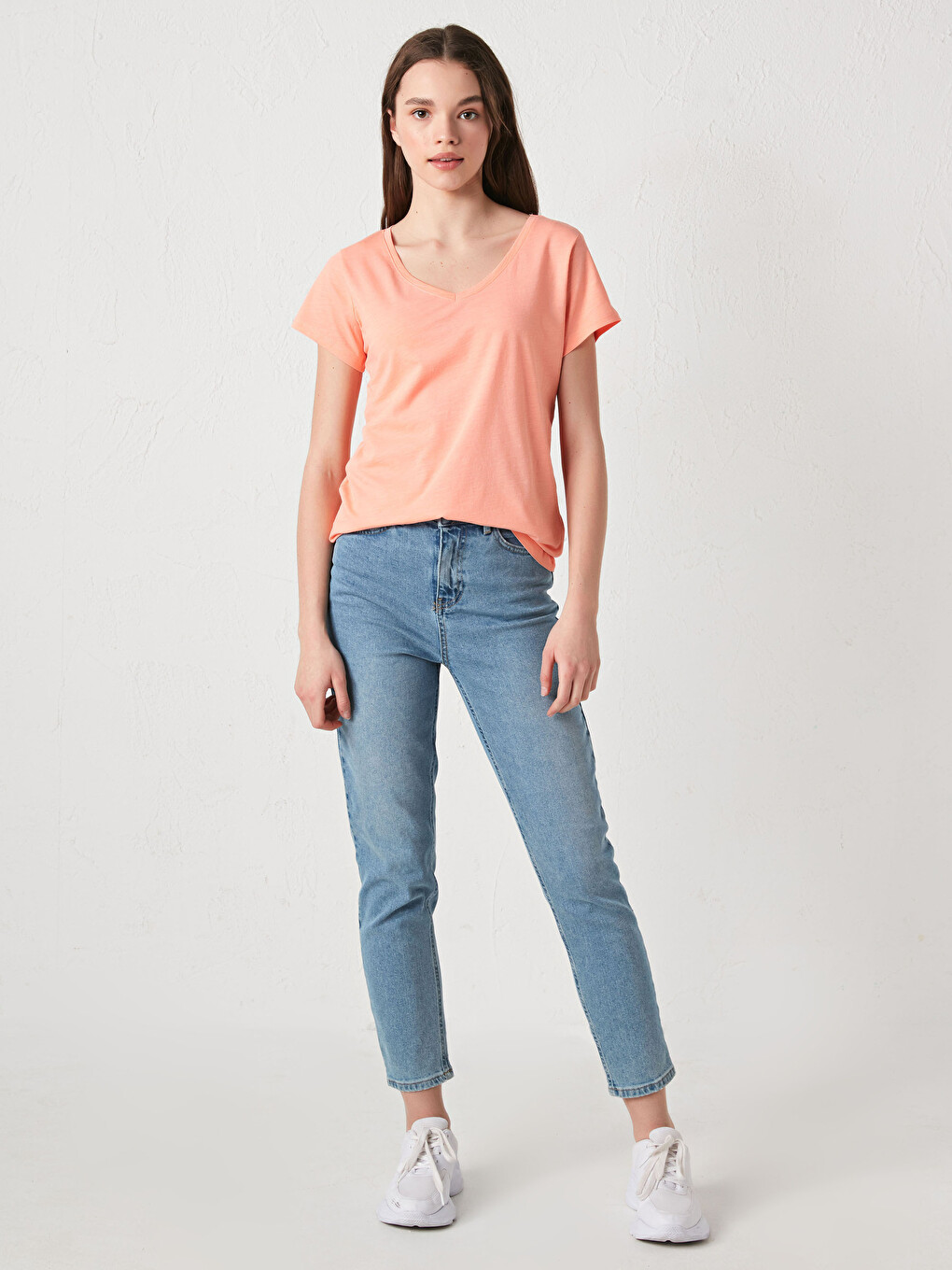 V Neck Straight Short Sleeve Cotton Women's T-shirt-4