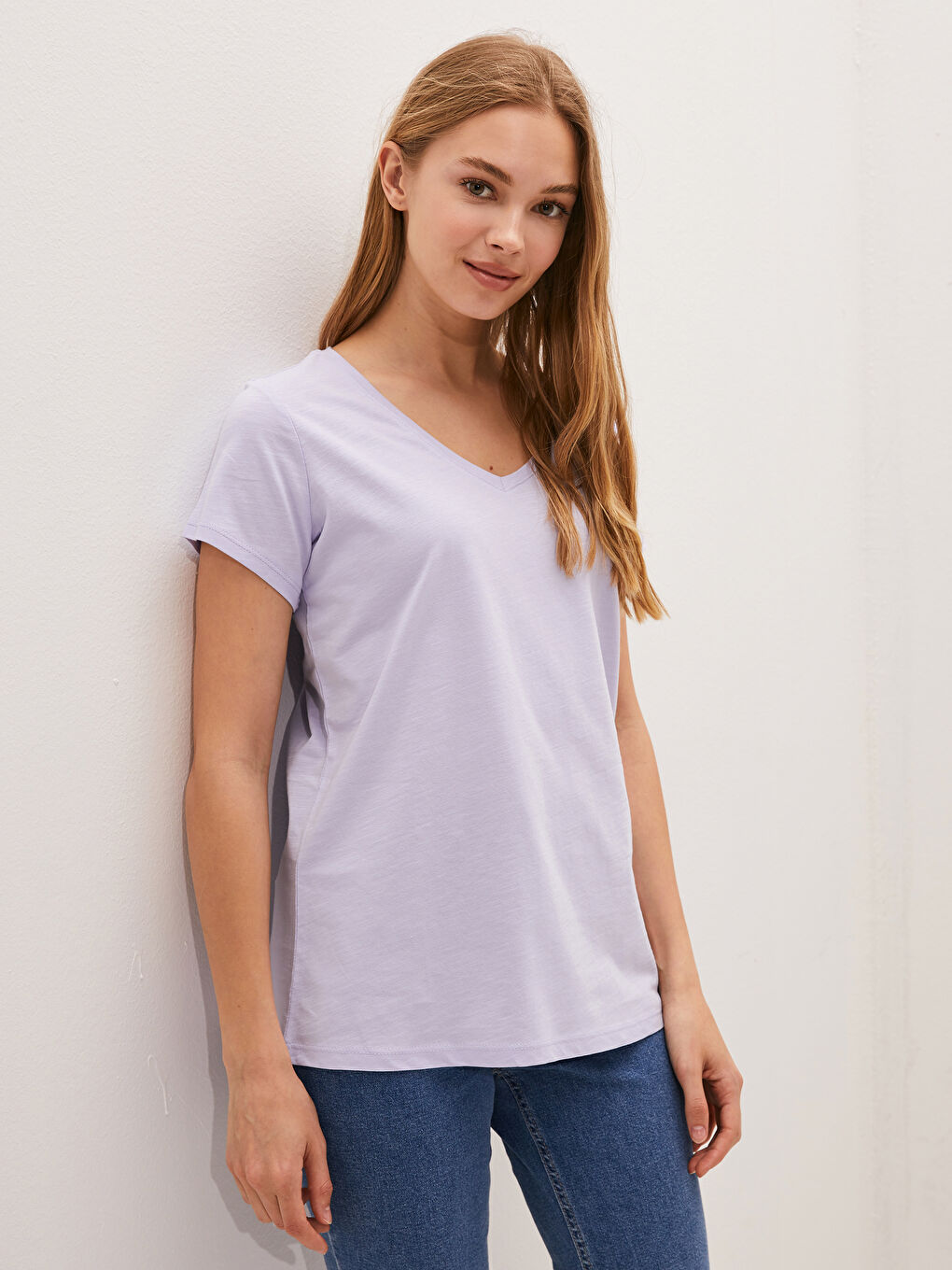 Lila V Yaka Düz Kısa Kollu Pamuklu Kadın  Tişört-1