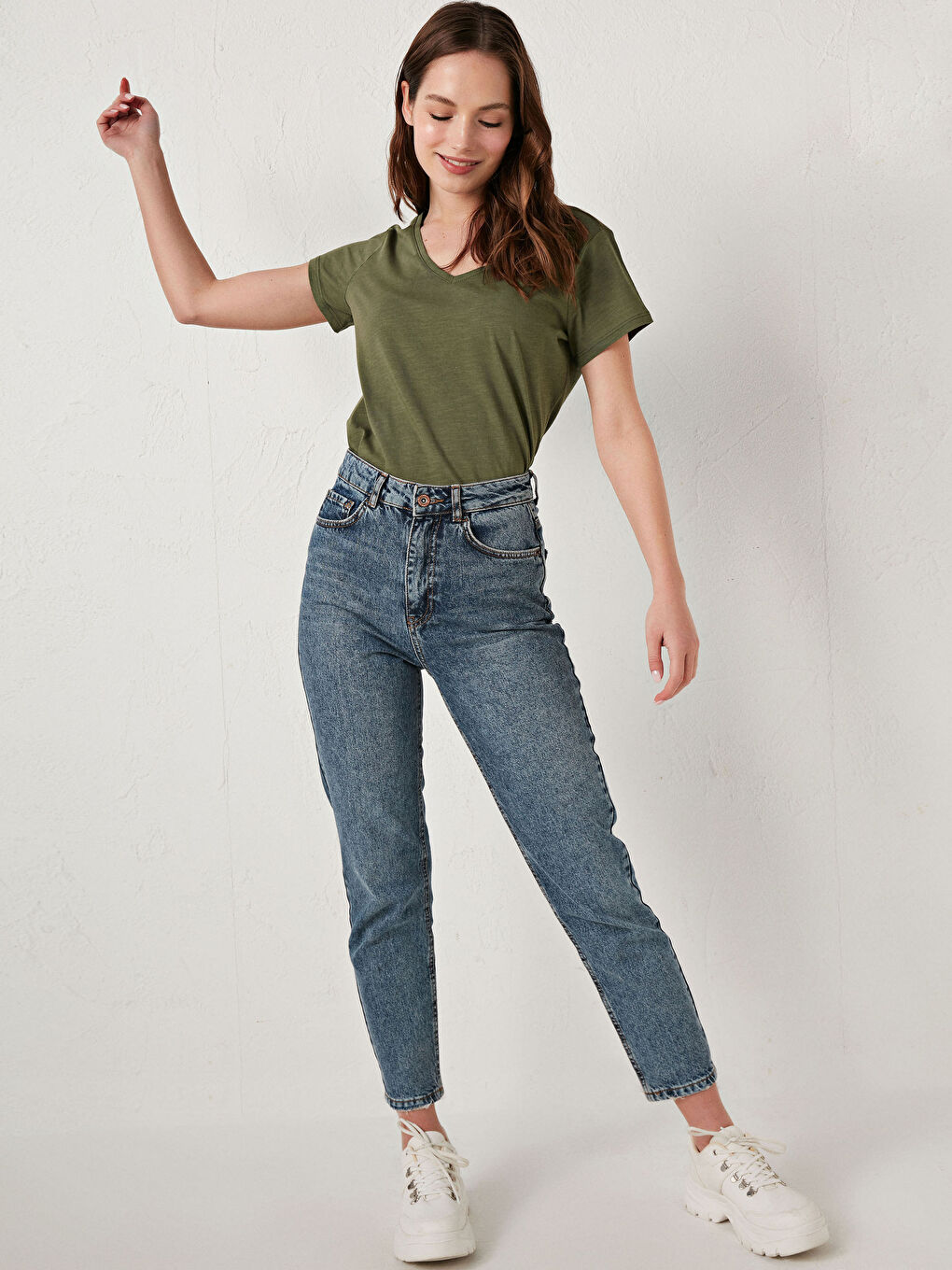 Haki Pamuklu V Yaka Düz Tişört-8