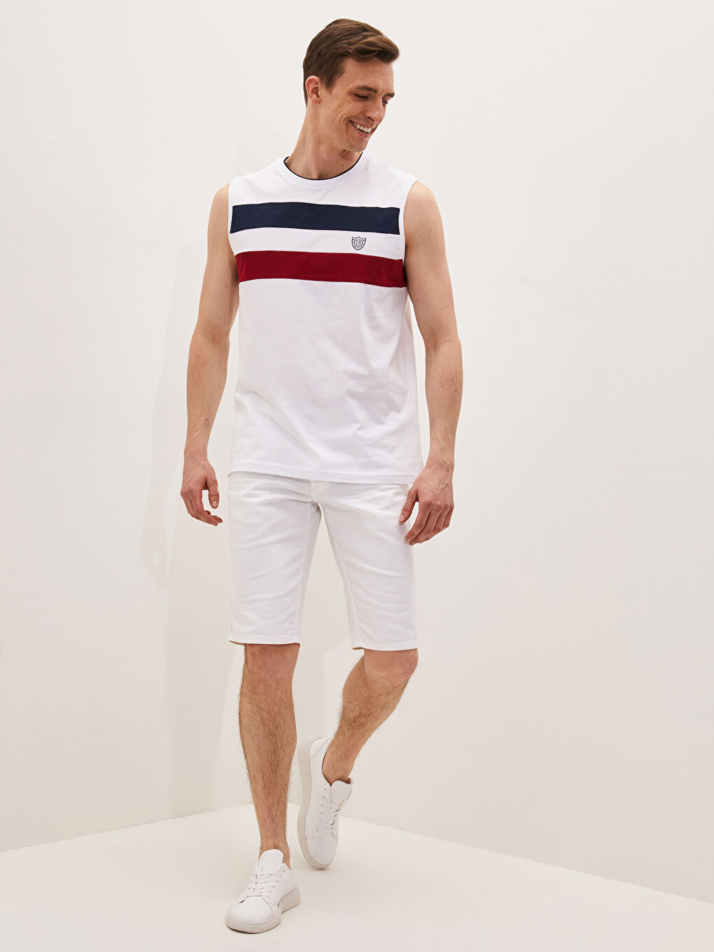 Beyaz Bisiklet Yaka Renk Bloklu Pamuklu Erkek Kolsuz Tişört-3