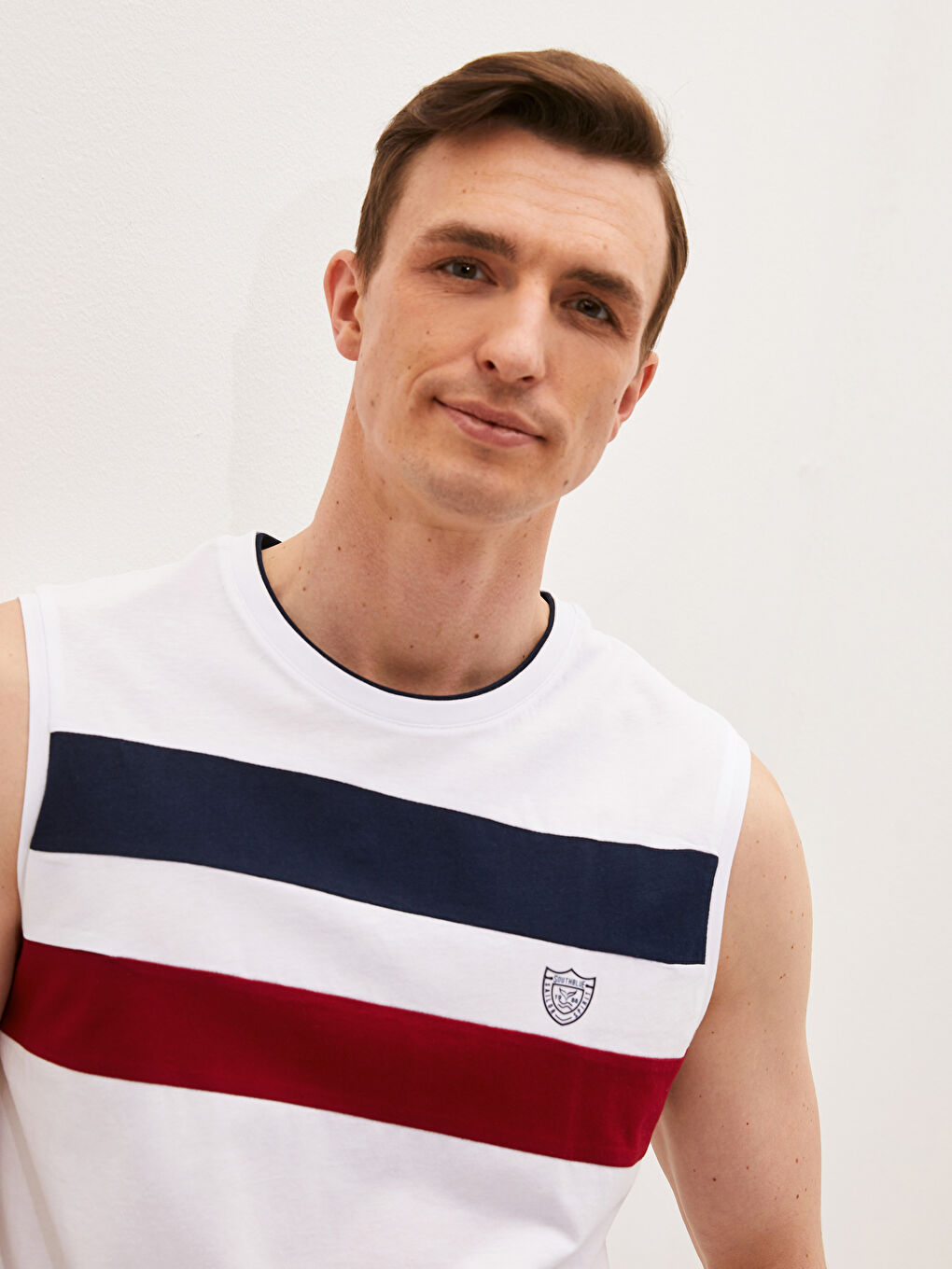 Beyaz Bisiklet Yaka Renk Bloklu Pamuklu Erkek Kolsuz Tişört-5