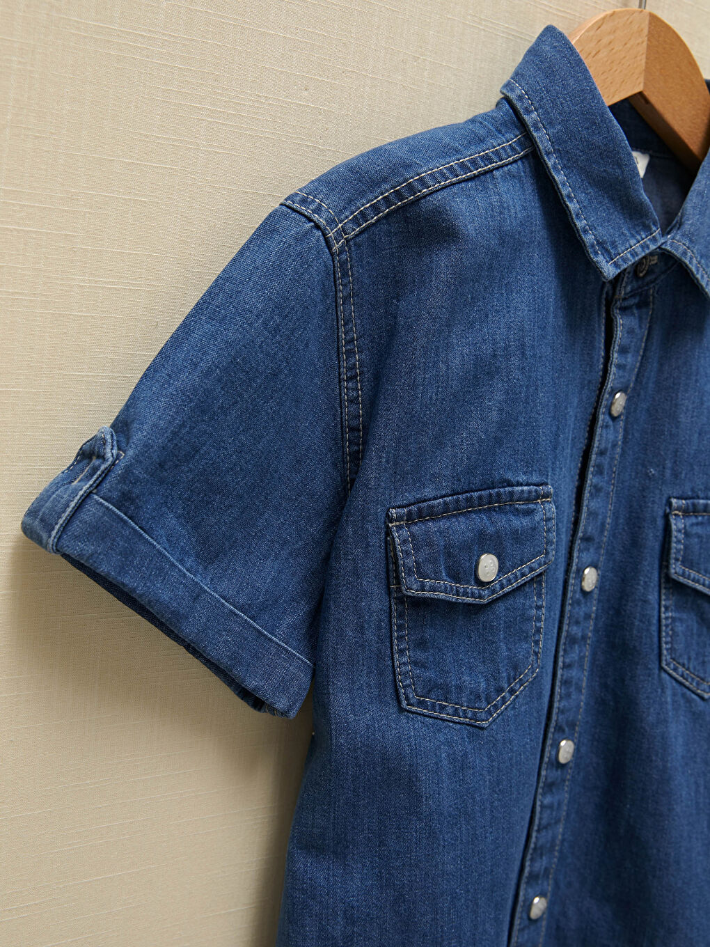 LCW Kids Kurzärmeliges Denim-Hemd für Jungen -S17151Z4-507