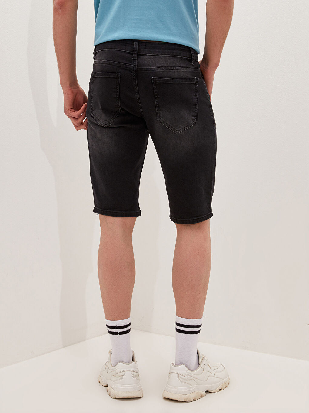 Siyah Standart Kalıp Erkek Jean Şort-5