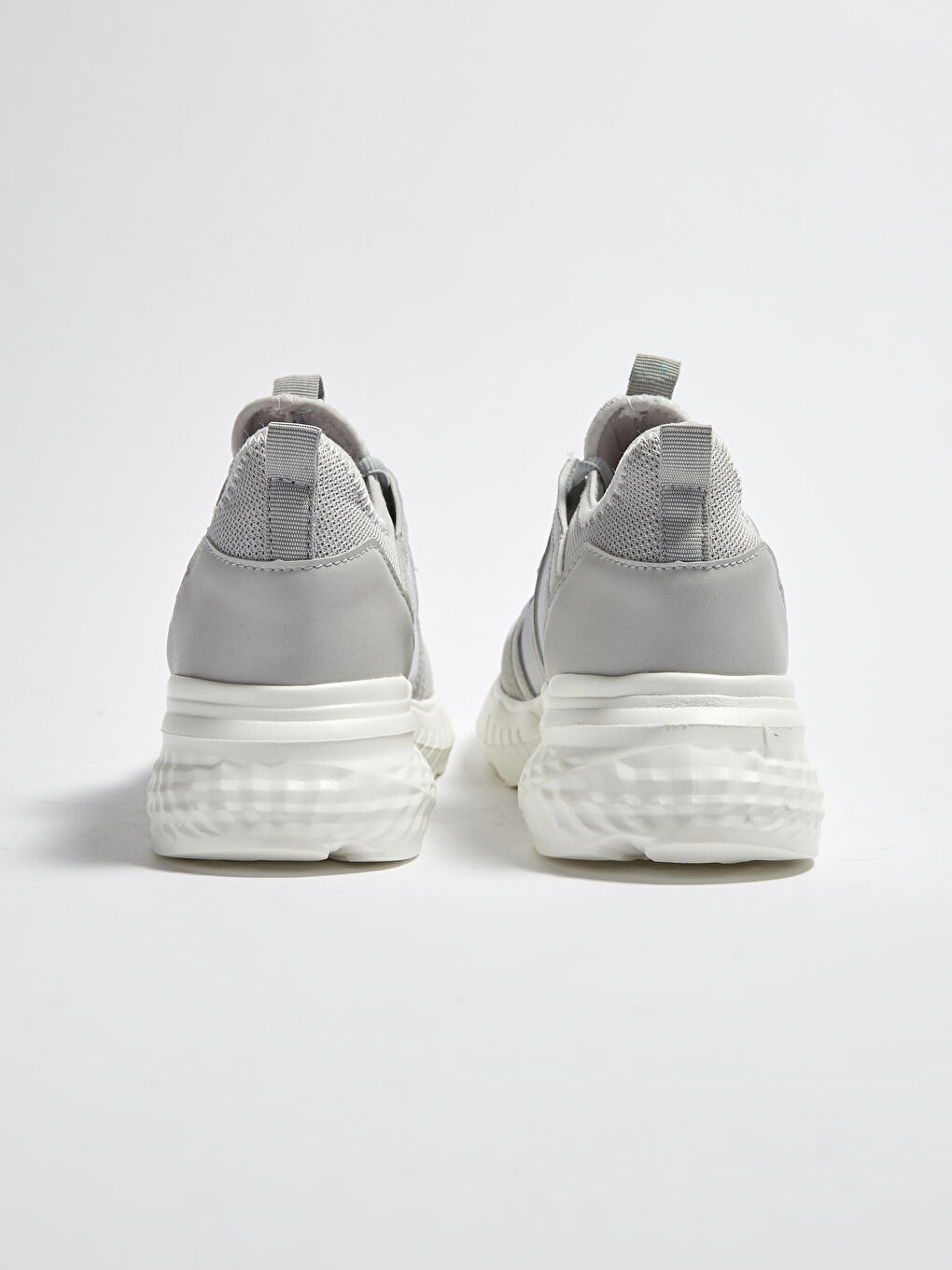 Gri File Detaylı Bağcıklı Kadın Aktif Spor Ayakkabı-4