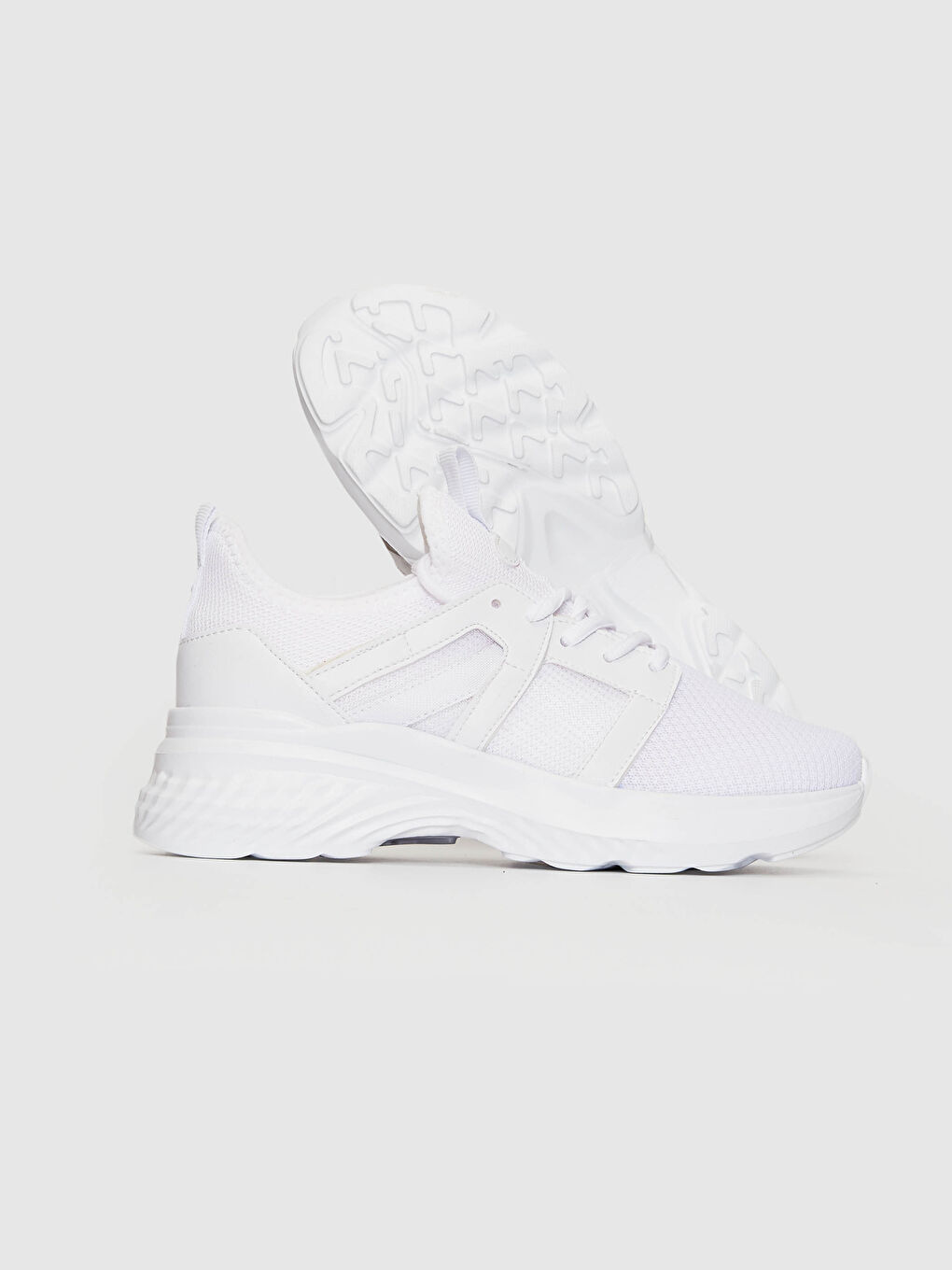 Beyaz File Detaylı Bağcıklı Kadın Aktif Spor Ayakkabı-3