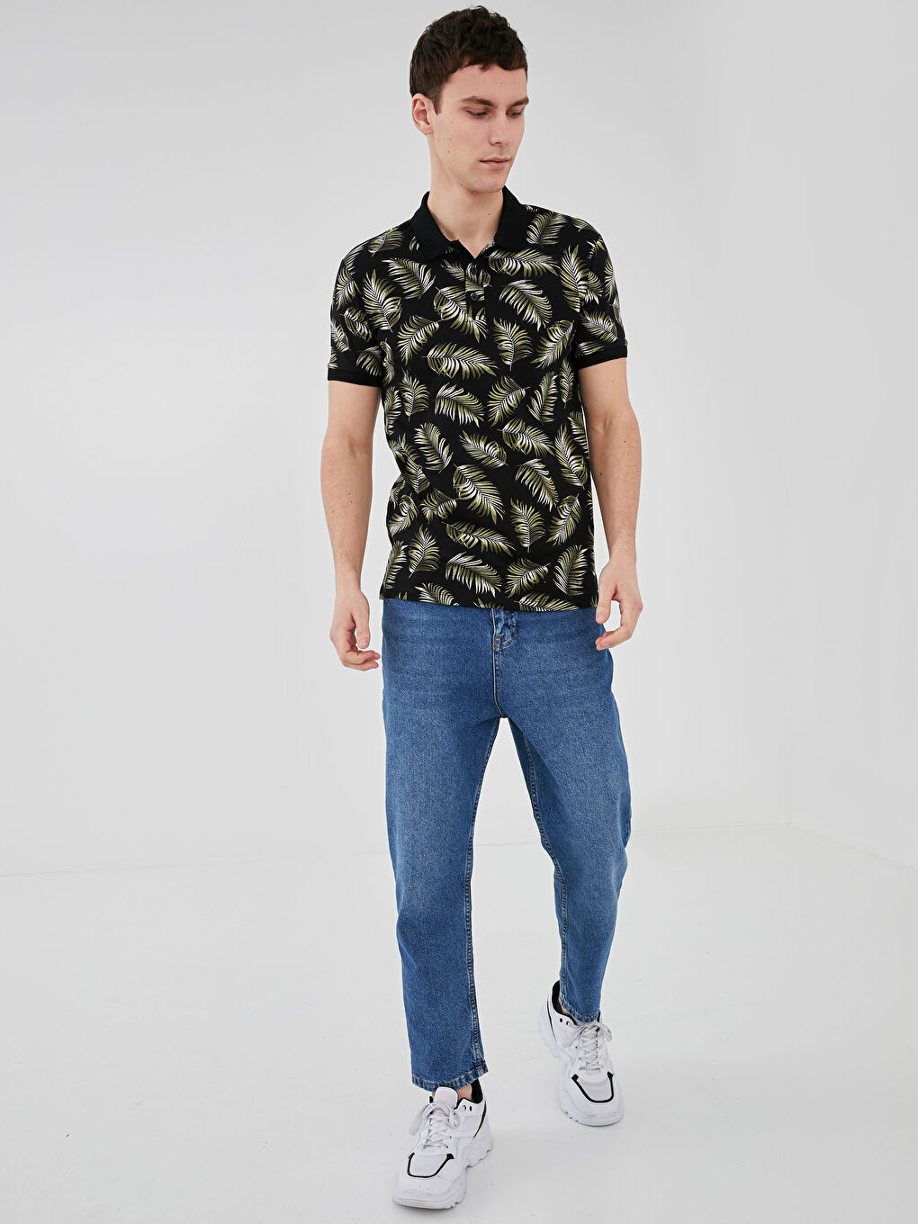 Gri Polo Yaka Kısa Kollu Desenli Penye Erkek Tişört-3