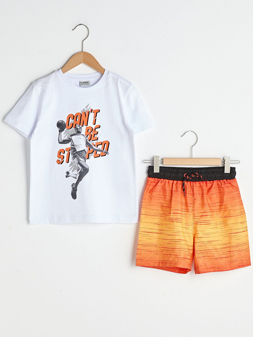 Turuncu Erkek Çocuk Tişört ve Deniz Şortu