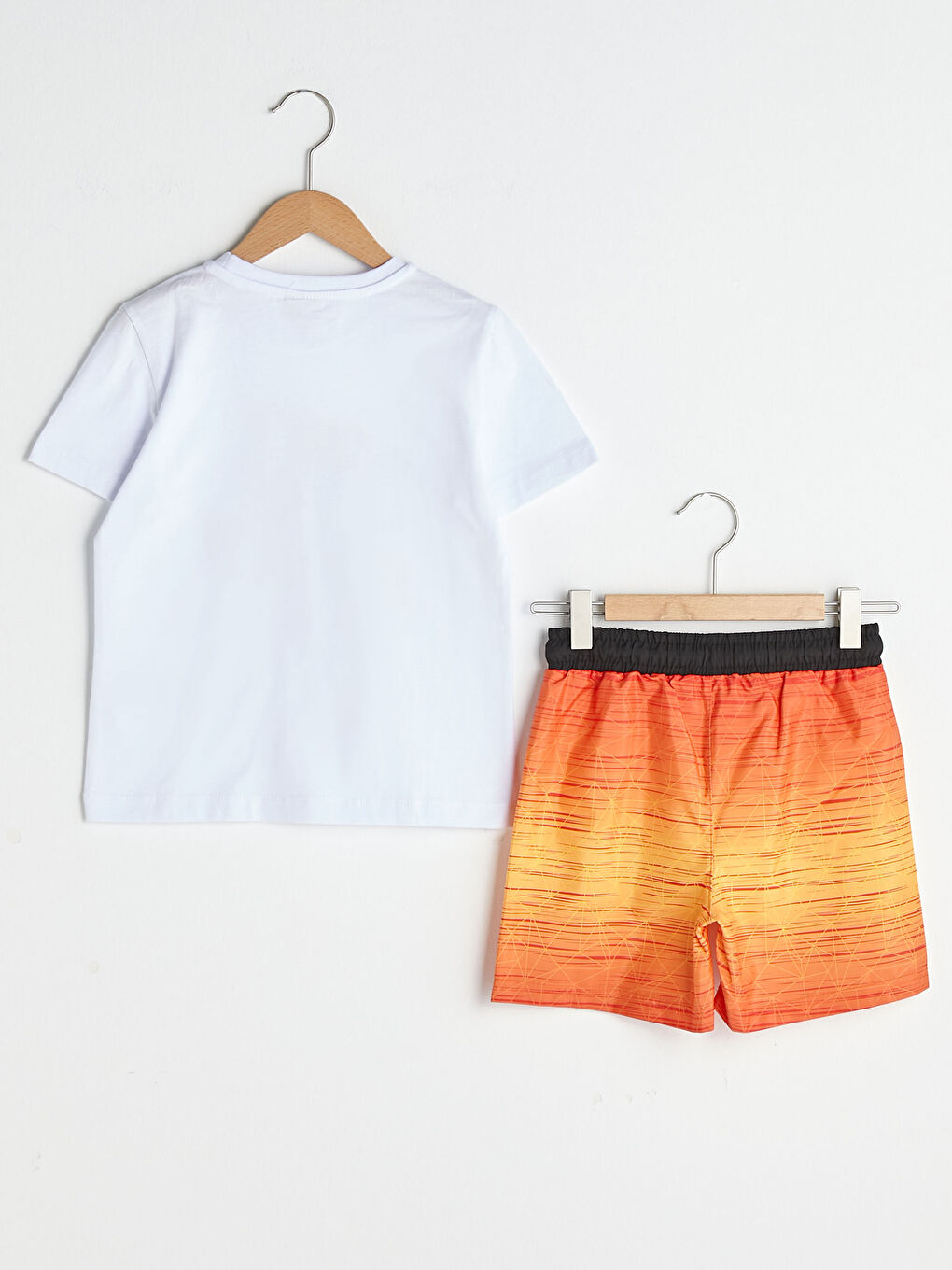 Turuncu Erkek Çocuk Tişört ve Deniz Şortu-3