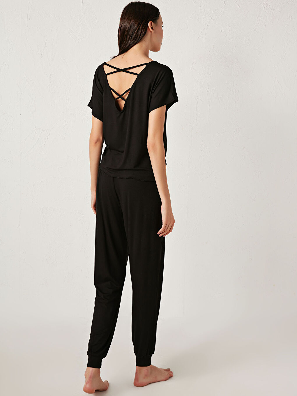 Siyah V Yaka Viskon Pijama Takımı-3