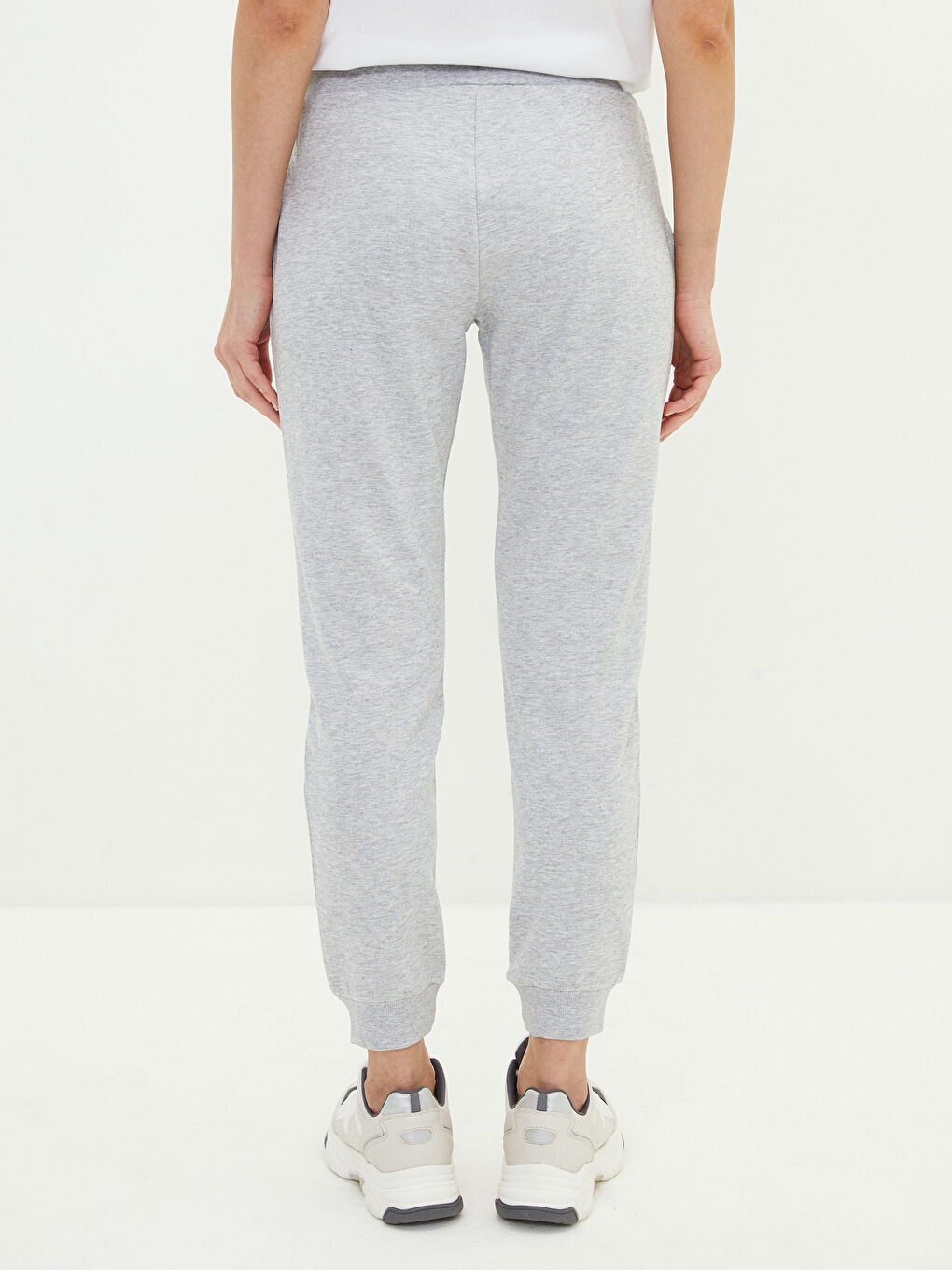 Спортивные штаны-джоггеры с эластичной талией-3