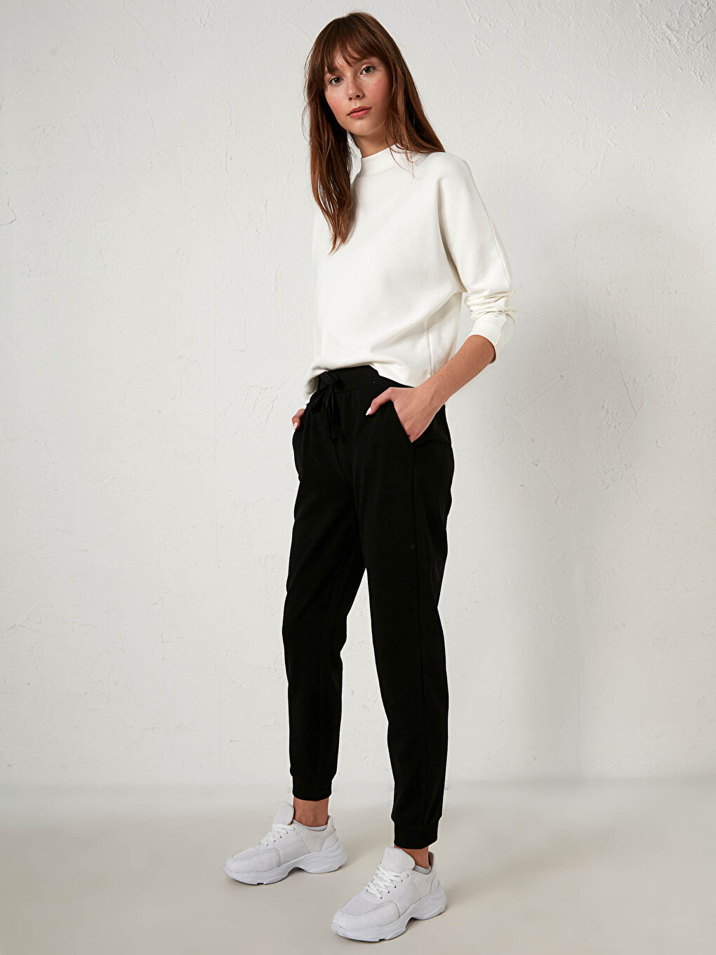 Elastic Waist Jogger Sweatpants-1