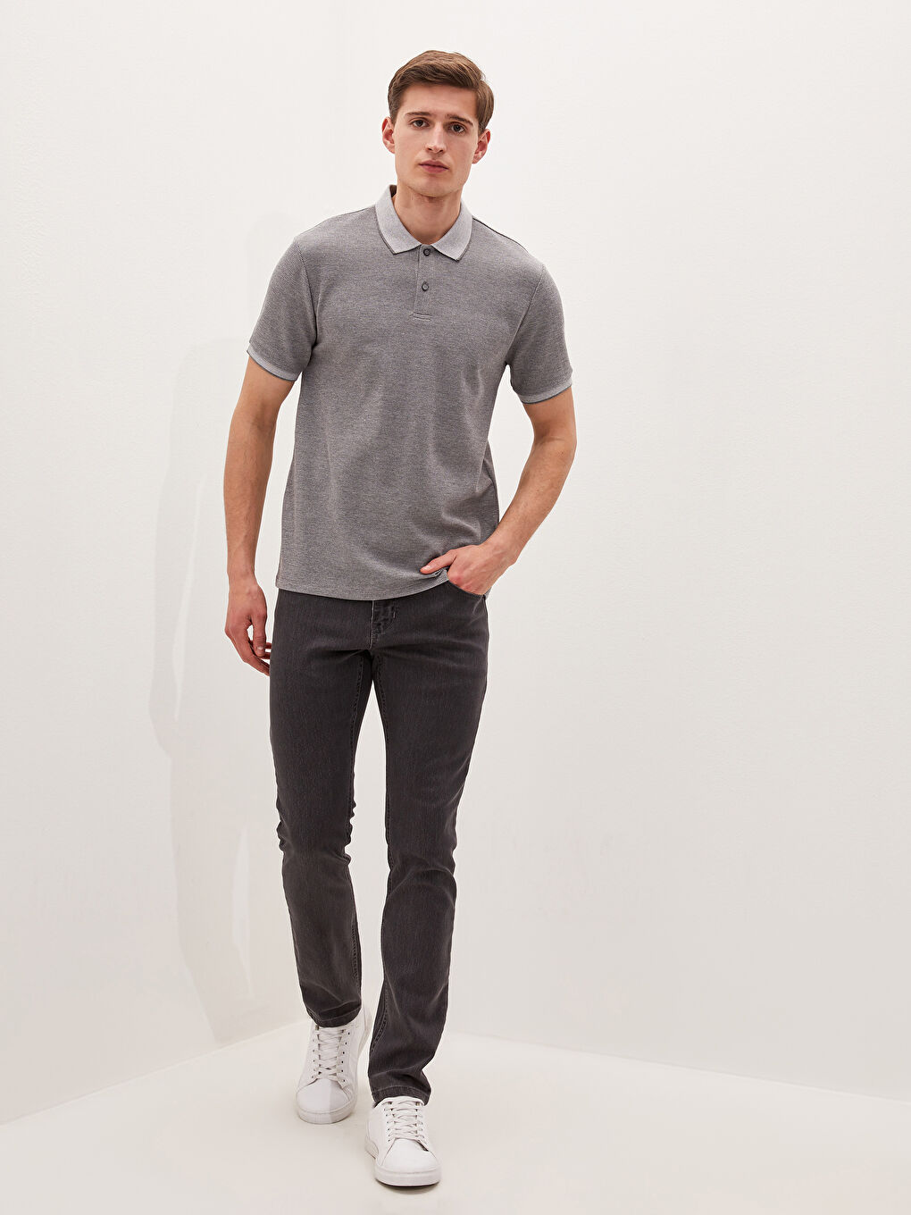 Gri Polo Yaka Kısa Kollu Erkek Tişört-2