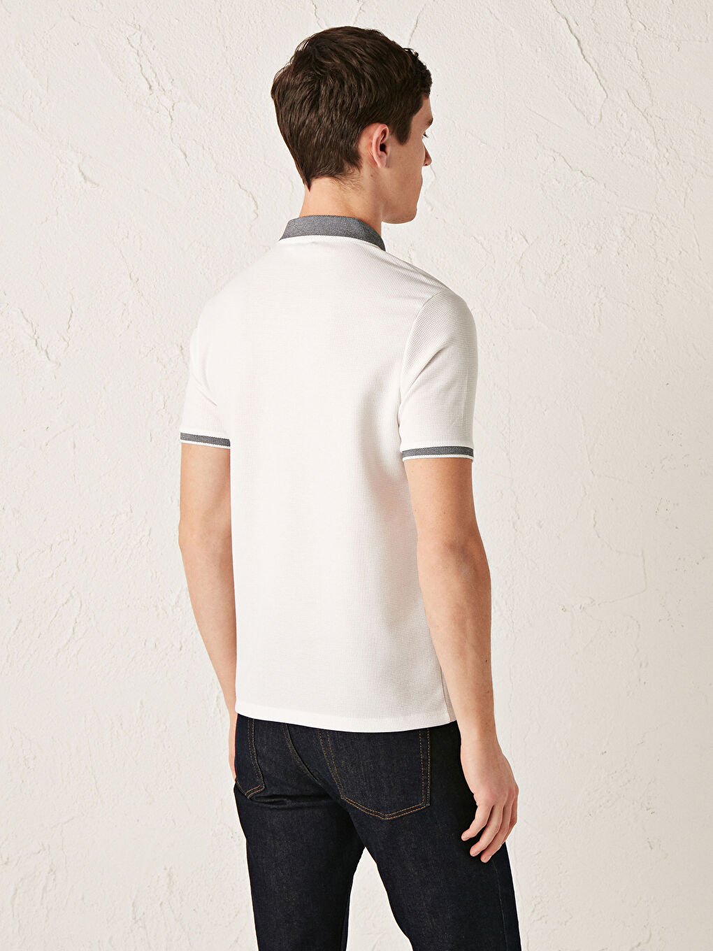 Beyaz Polo Yaka Kısa Kollu Erkek Tişört-3