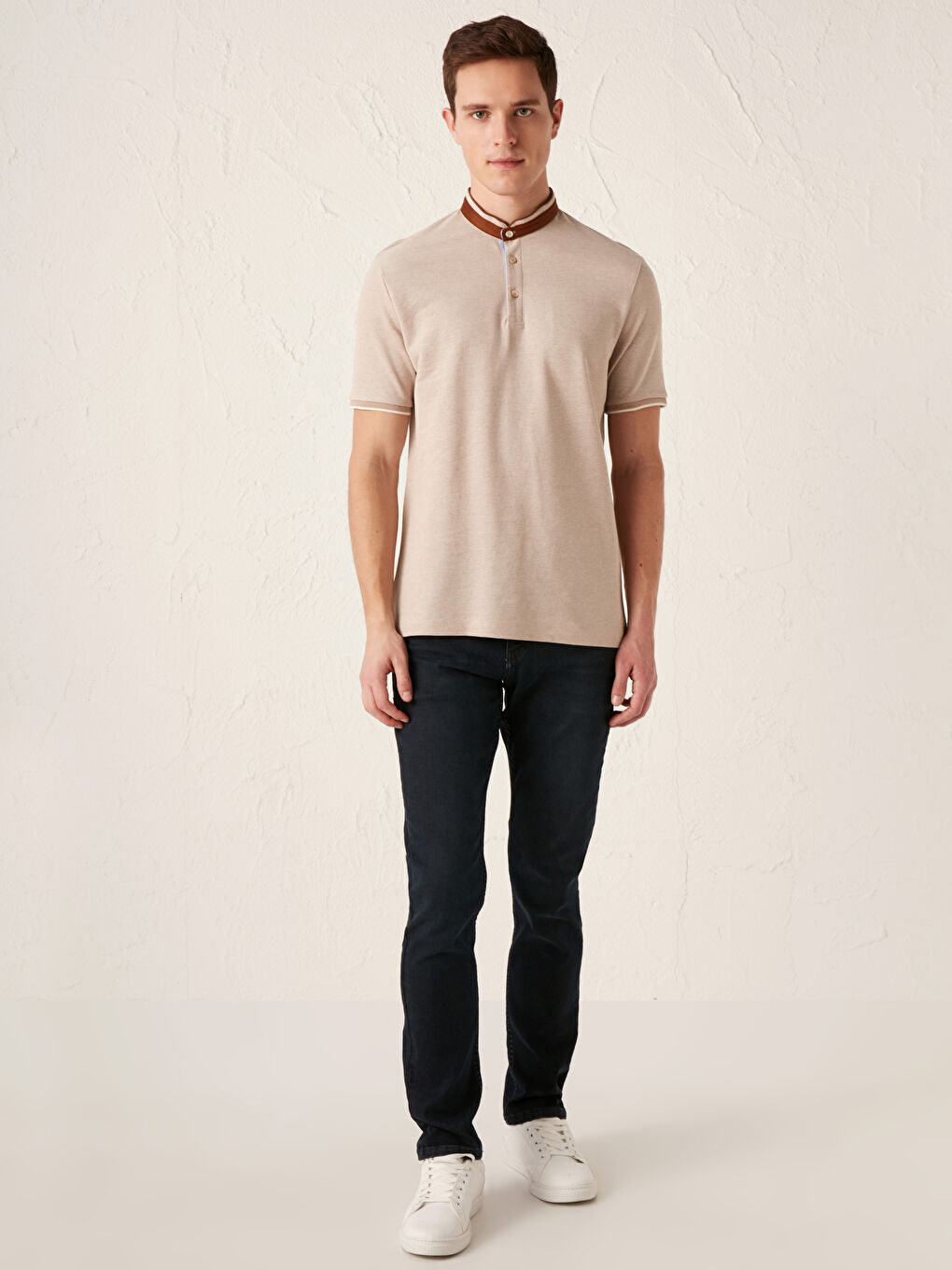 Bej Hakim Yaka Kısa Kollu Pike Tişört-2