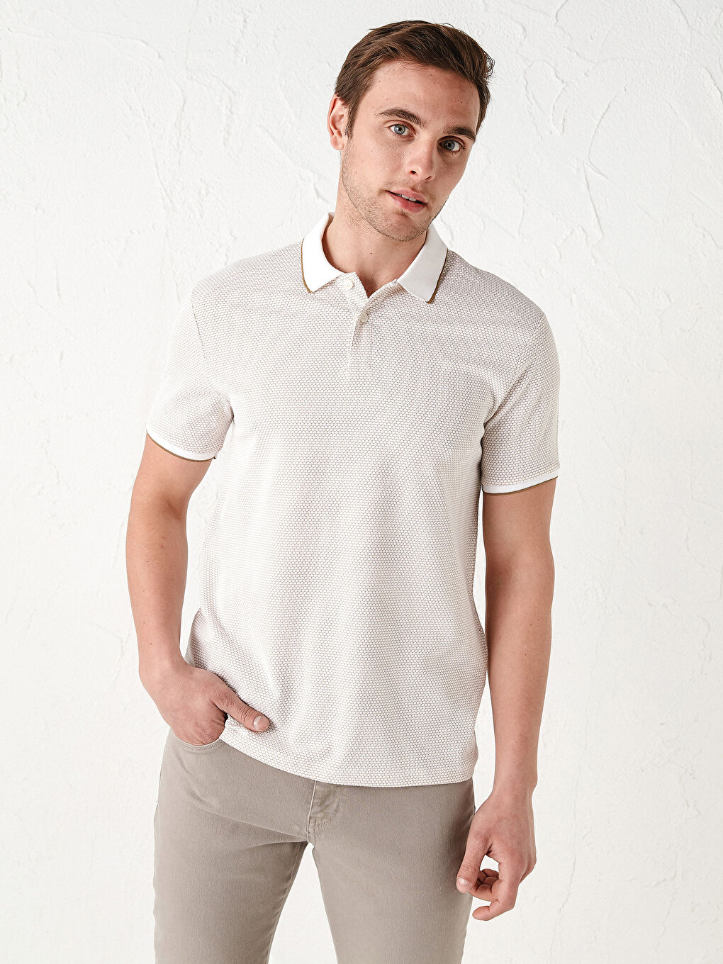 Beyaz Polo Yaka Kısa Kollu Erkek Tişört-6