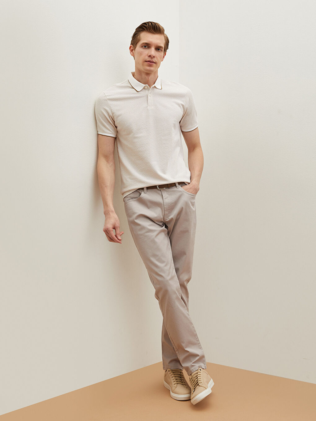 Beyaz Polo Yaka Kısa Kollu Erkek Tişört-5