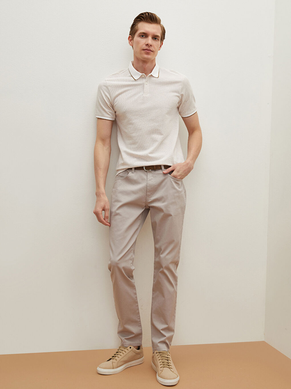 Beyaz Polo Yaka Kısa Kollu Erkek Tişört-4