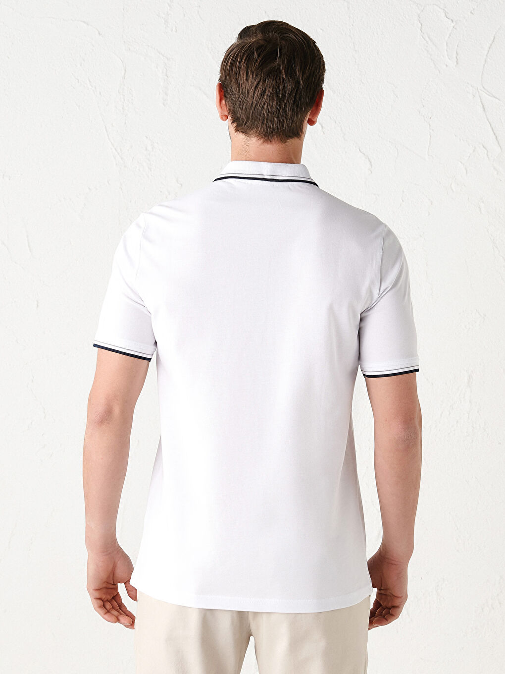 Beyaz Polo Yaka Kısa Kollu Çizgili Erkek Tişört-4