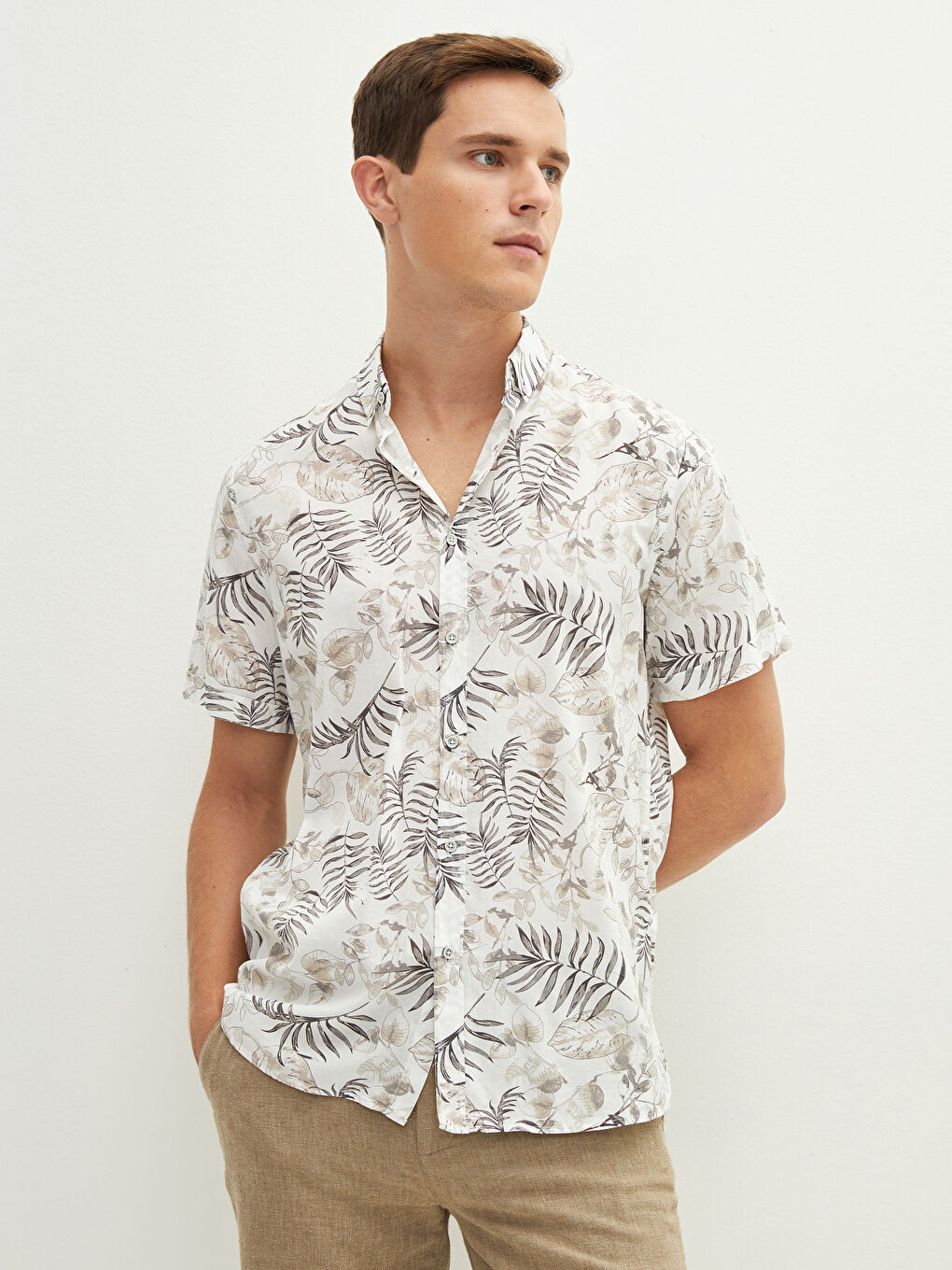 Bej Slim Fit Kısa Kollu Desenli Viskon Erkek Gömlek-2