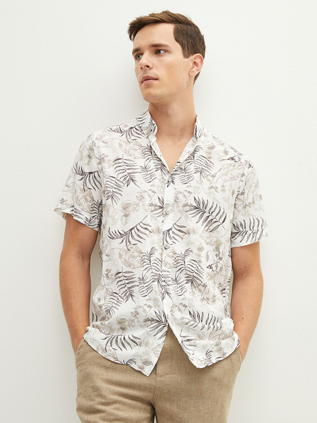 Bej Slim Fit Kısa Kollu Desenli Viskon Erkek Gömlek-1