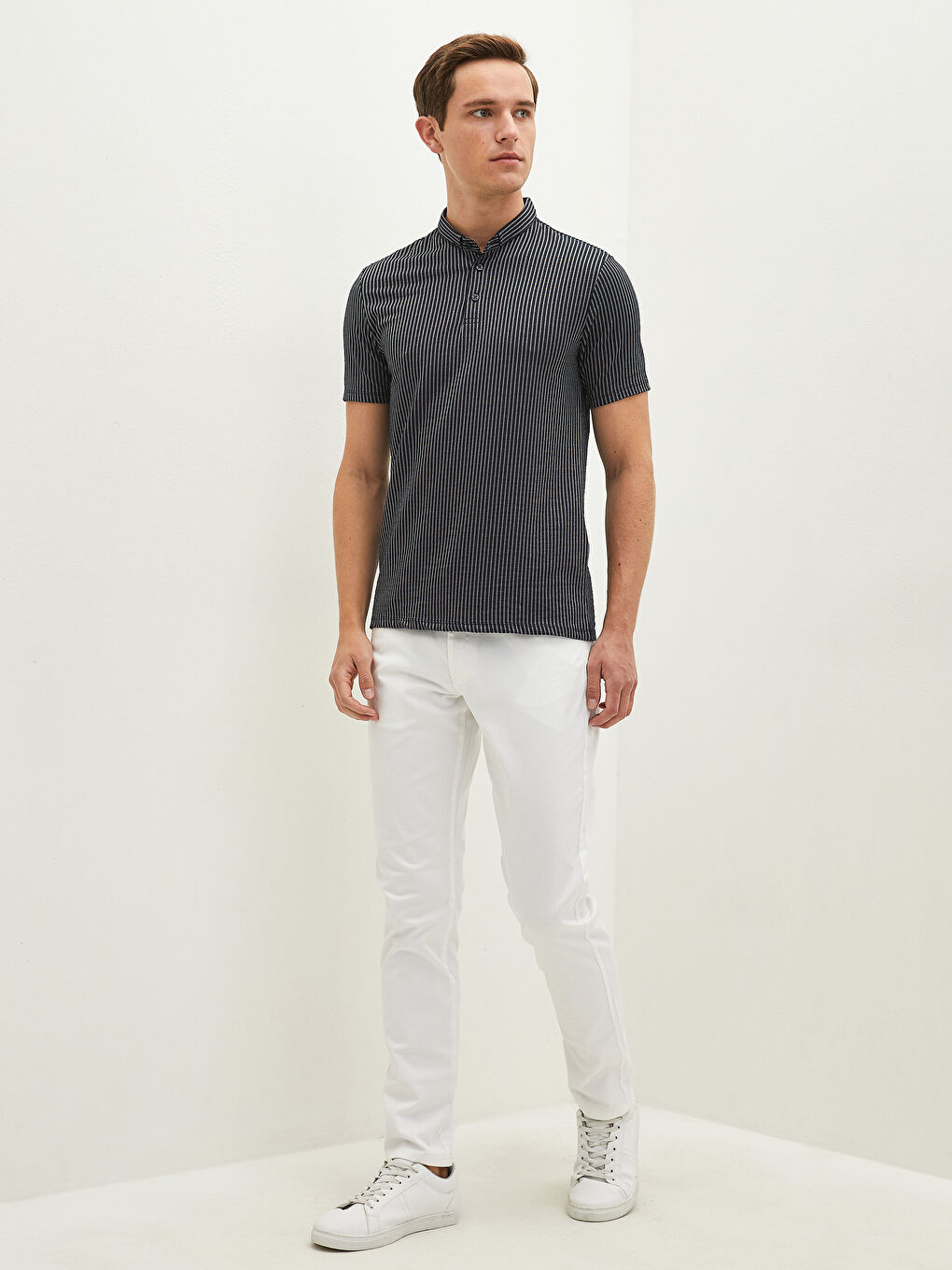 Lacivert Polo Yaka Kısa Kollu Erkek Tişört-2