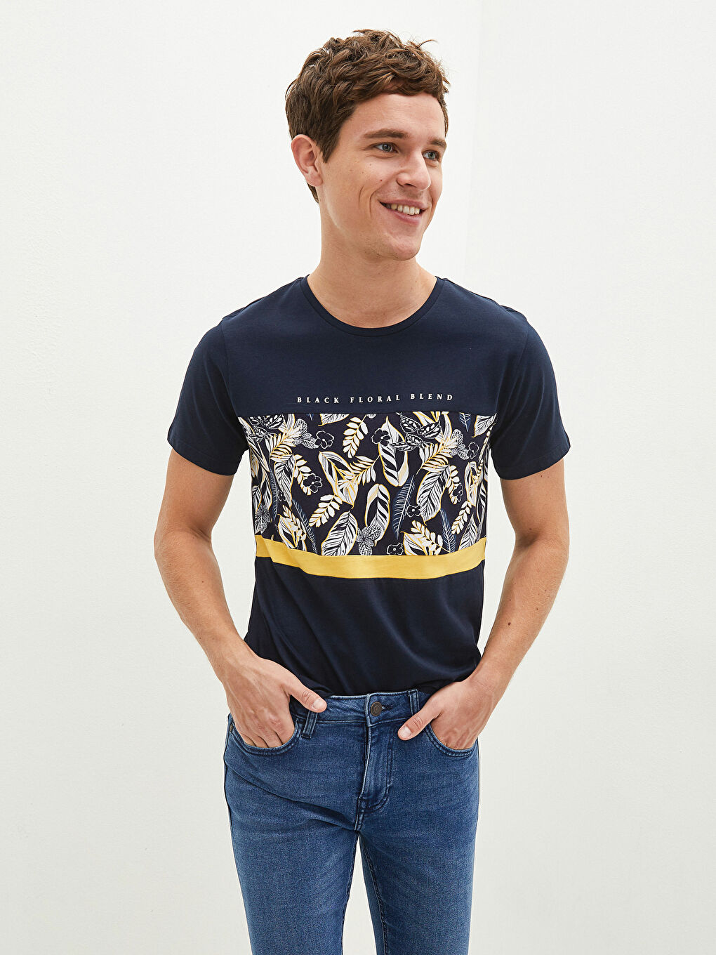 Lacivert Bisiklet Yaka Kısa Kollu Baskılı Penye Erkek Tişört-2