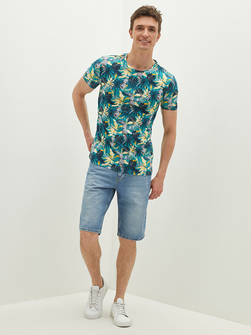 Turkuaz Bisiklet Yaka Kısa Kollu Baskılı Penye Erkek Tişört-3