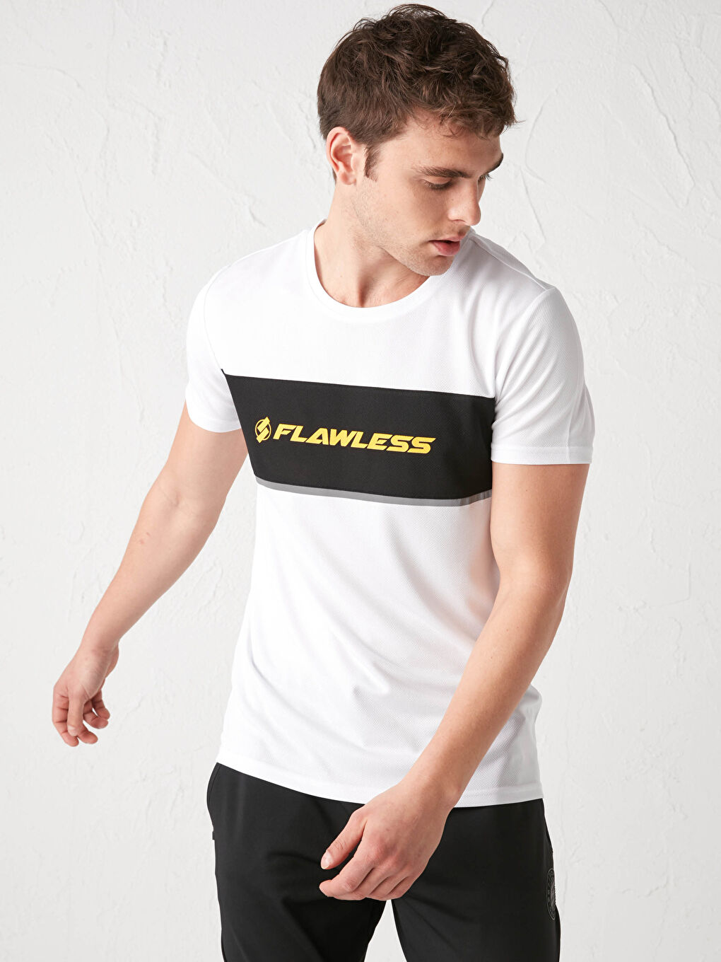 Beyaz Bisiklet Yaka Kısa Kollu Baskılı Erkek Aktif Spor Tişört-2